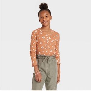 3/$20 sale Art Class lettuce trim floral henley